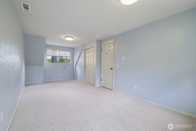 21329 Oak Way, Brier, WA 98036