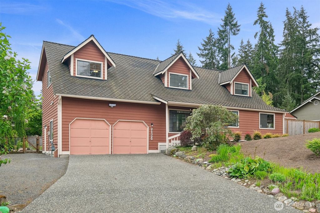 21329 Oak Way, Brier, WA 98036