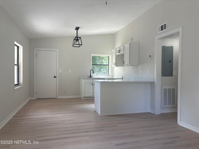 3749 EVE Drive E, Jacksonville, FL 32246