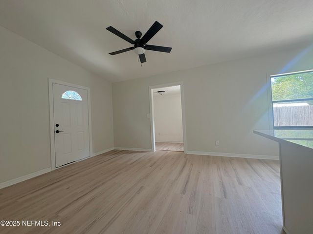 3749 EVE Drive E, Jacksonville, FL 32246