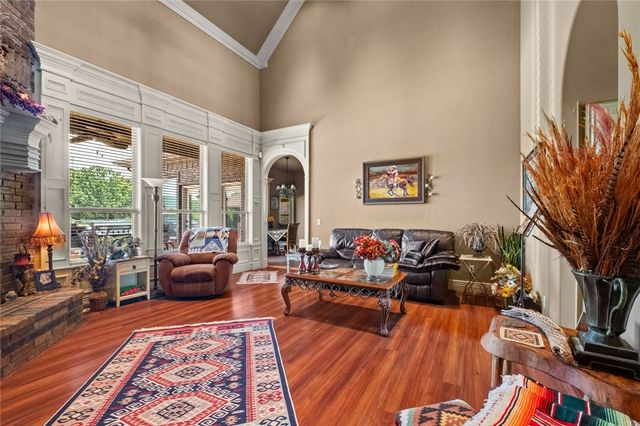 12713 Pleasant Valley Road, Gentry, AR 72734