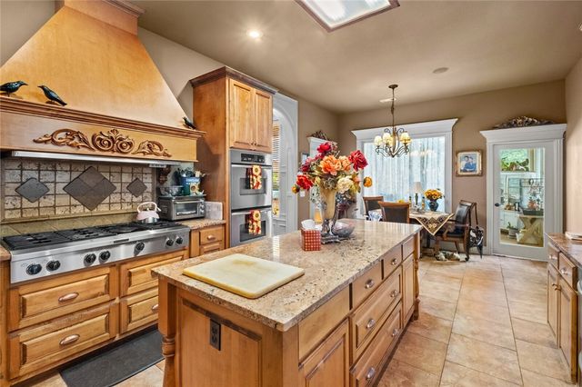 12713 Pleasant Valley Road, Gentry, AR 72734