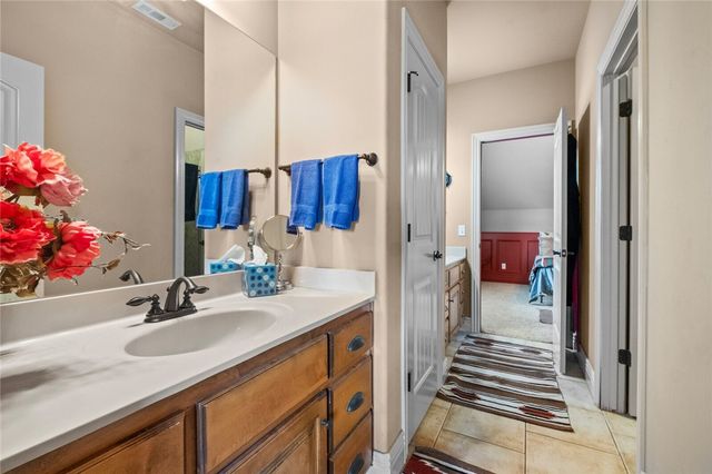 12713 Pleasant Valley Road, Gentry, AR 72734