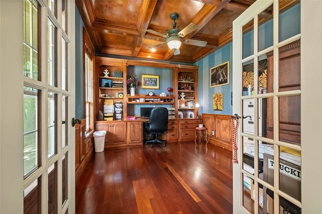 12713 Pleasant Valley Road, Gentry, AR 72734