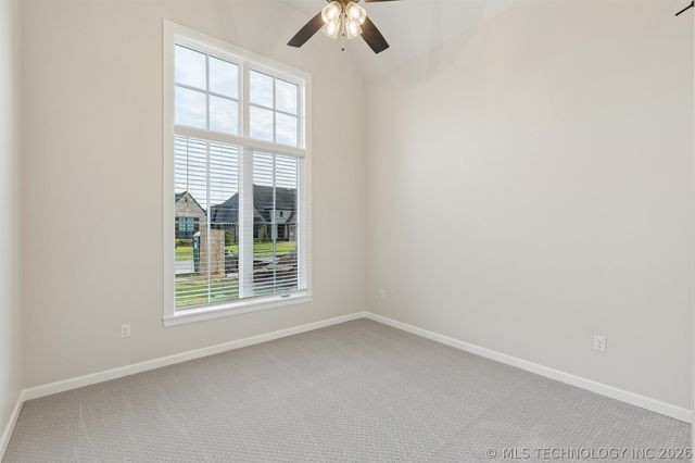 5820 E 127th Street S, Tulsa, OK 74008