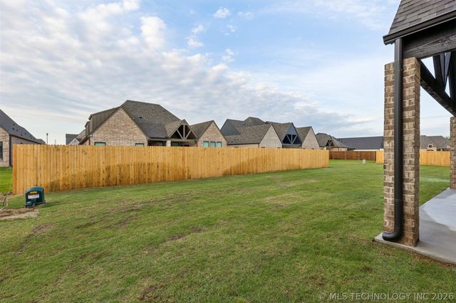 5820 E 127th Street S, Tulsa, OK 74008