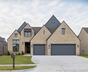 5820 E 127th Street S, Tulsa, OK 74008