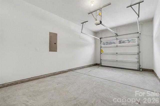 4768 Americana Avenue, Charlotte, NC 28215