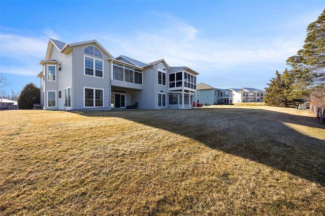 3490 Willowridge Road C, Marion, IA 52302