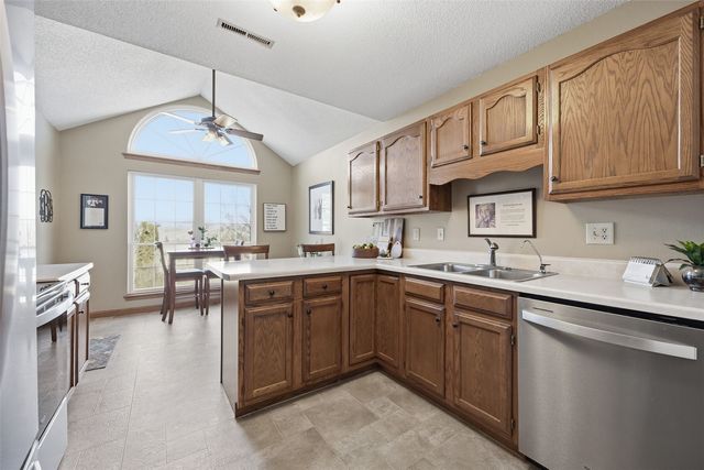 3490 Willowridge Road C, Marion, IA 52302