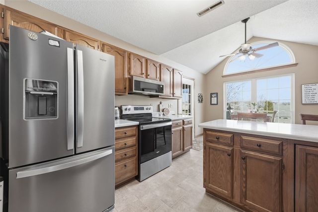 3490 Willowridge Road C, Marion, IA 52302