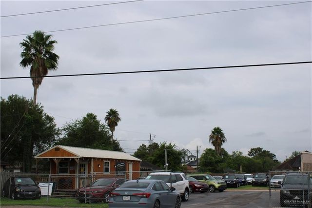 1700 Amigo Avenue, Alamo, TX 78516