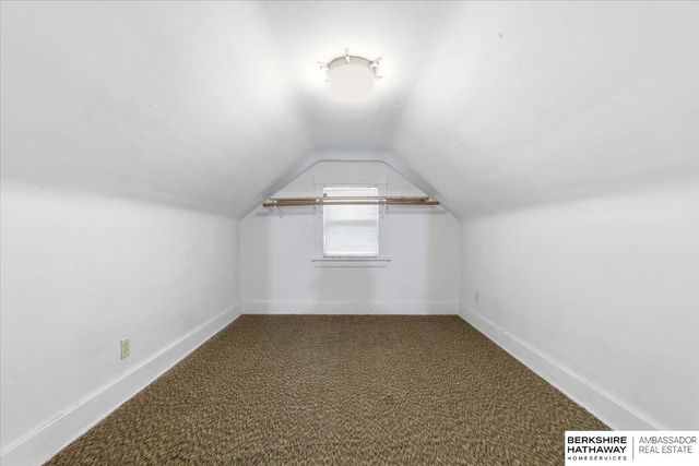 2510 S 30th Street, Omaha, NE 68105