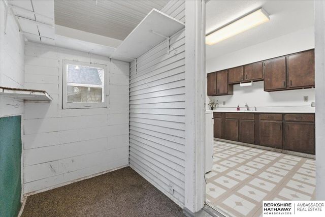 2510 S 30th Street, Omaha, NE 68105