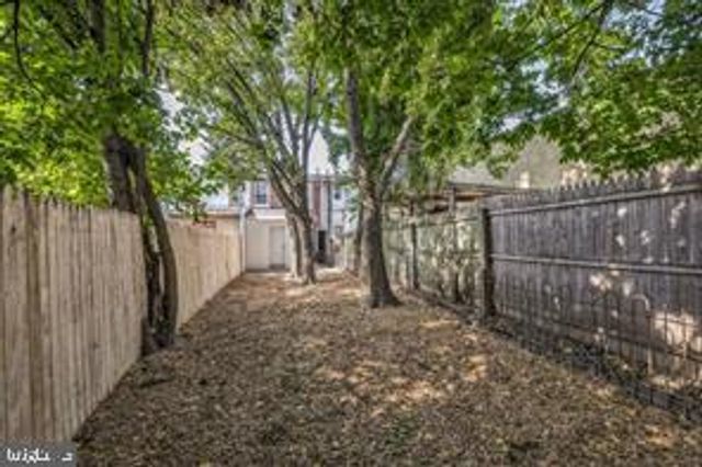 1217 CHESTNUT ST, Wilmington, DE 19805