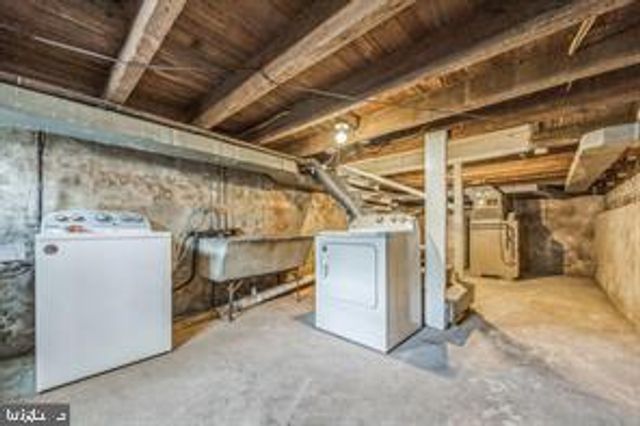 1217 CHESTNUT ST, Wilmington, DE 19805