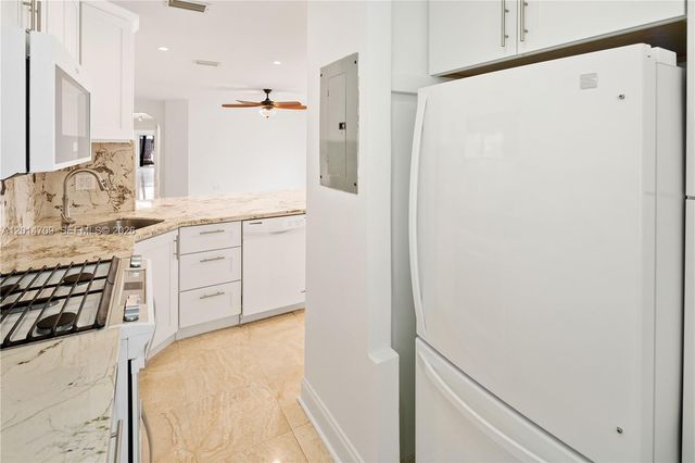 3235 Day Ave 1, Coconut Grove, FL 33133