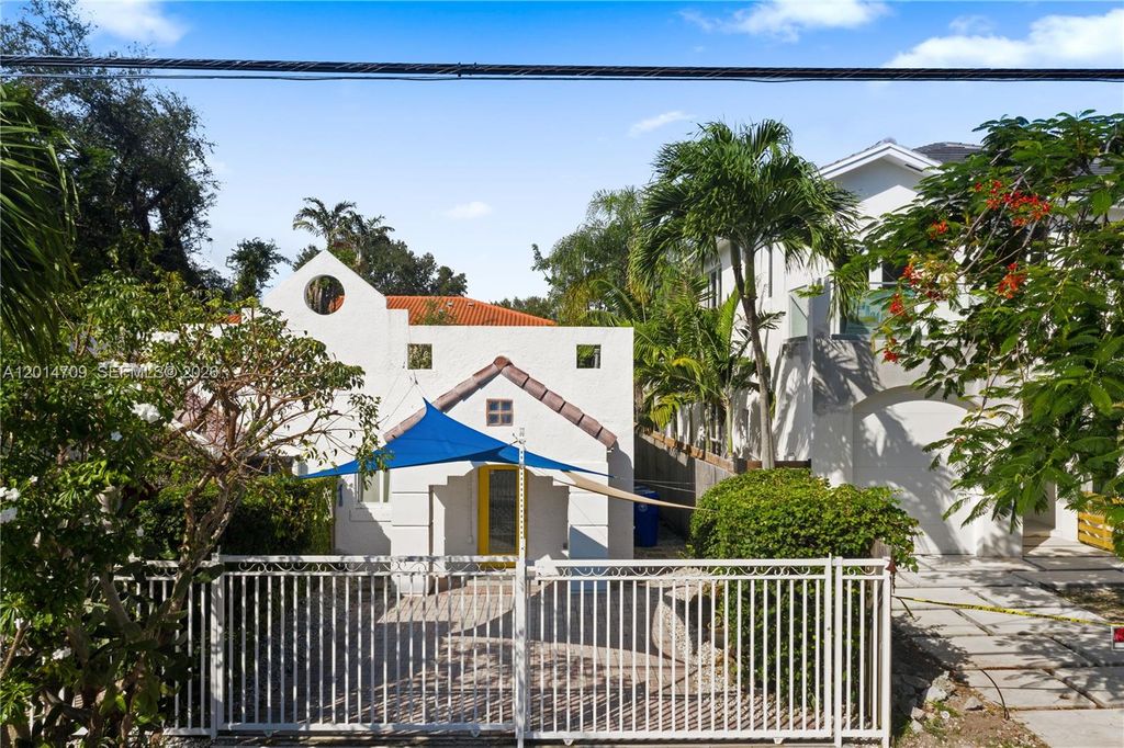 3235 Day Ave 1, Coconut Grove, FL 33133