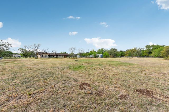504 Buckaroo TRL, Buda, TX 78610