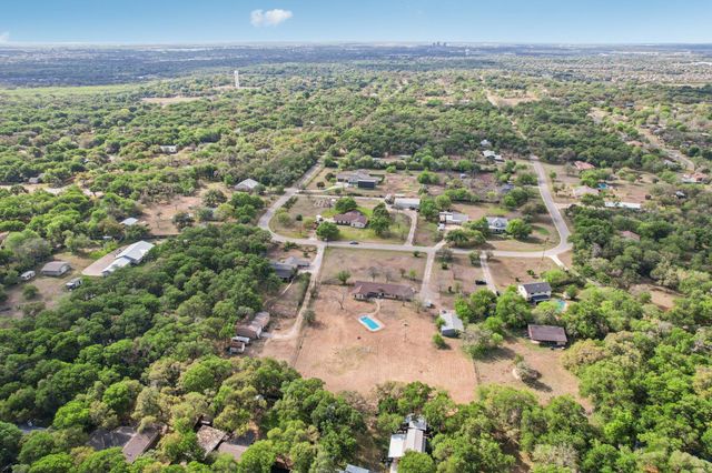 504 Buckaroo TRL, Buda, TX 78610