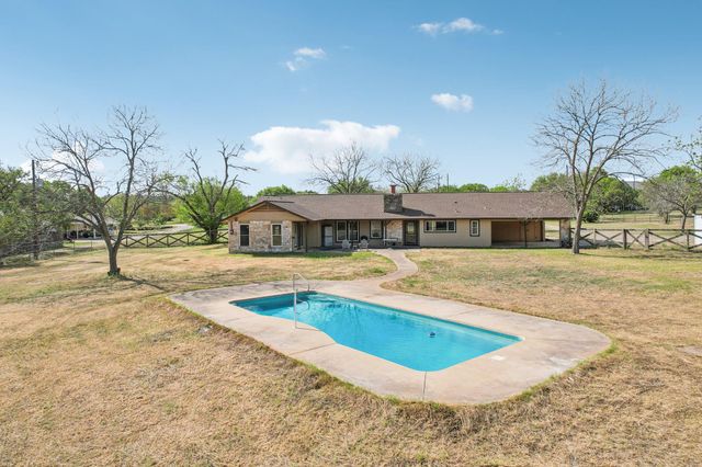 504 Buckaroo TRL, Buda, TX 78610