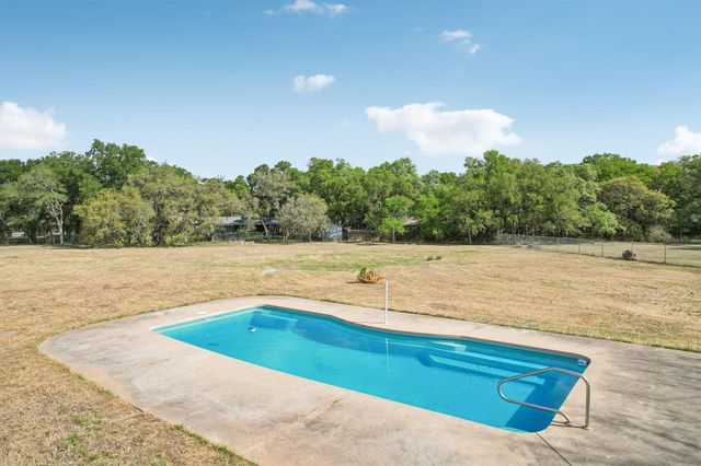 504 Buckaroo TRL, Buda, TX 78610