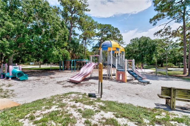 1505 25th Avenue, Vero Beach, FL 32960