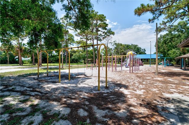 1505 25th Avenue, Vero Beach, FL 32960