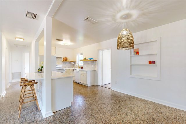 1505 25th Avenue, Vero Beach, FL 32960