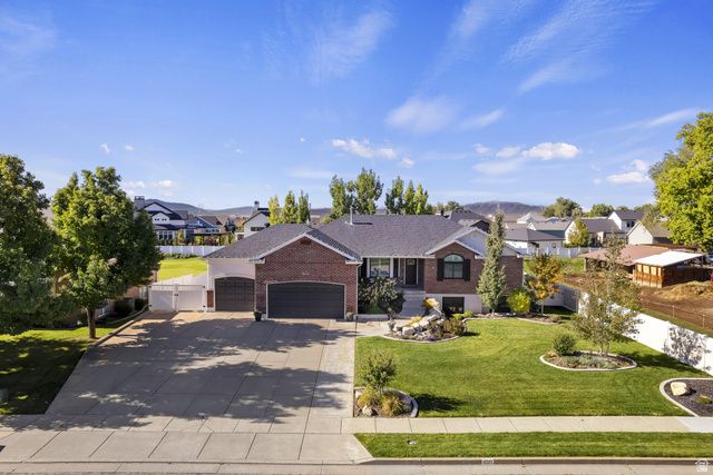 2011 W HILL ST, Kaysville, UT 84037