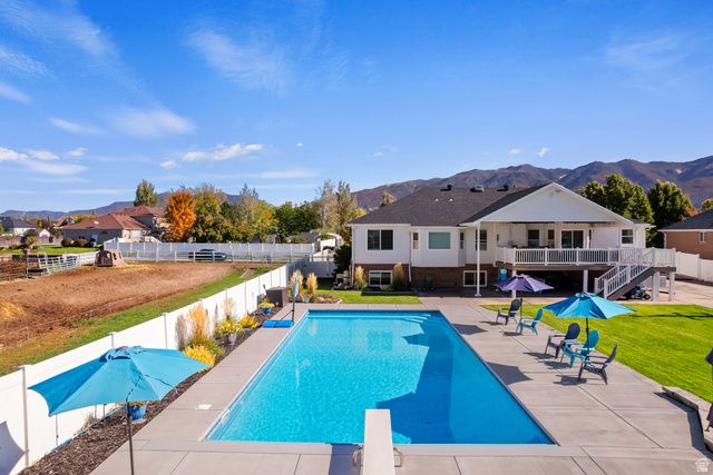 2011 W HILL ST, Kaysville, UT 84037