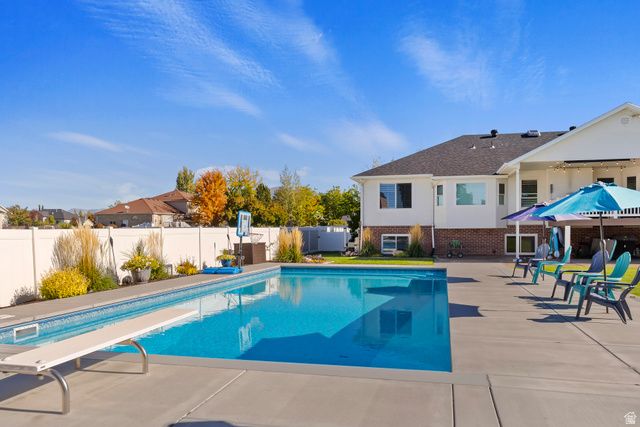 2011 W HILL ST, Kaysville, UT 84037