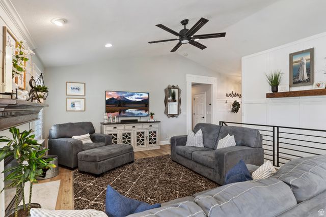 2011 W HILL ST, Kaysville, UT 84037