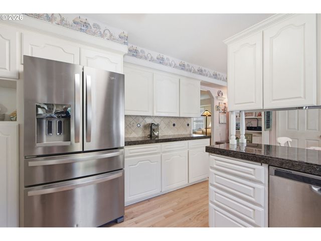 32663 Se PROCTOR St, Gresham, OR 97080