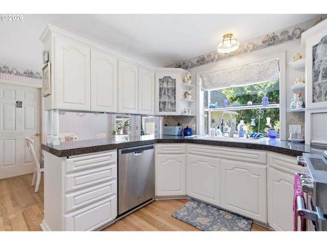 32663 Se PROCTOR St, Gresham, OR 97080