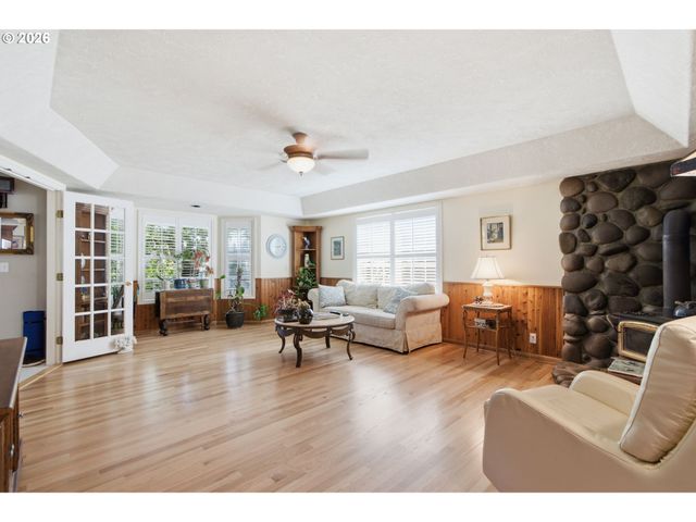 32663 Se PROCTOR St, Gresham, OR 97080