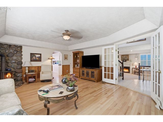 32663 Se PROCTOR St, Gresham, OR 97080