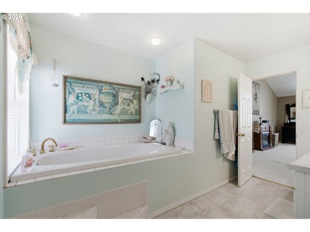 32663 Se PROCTOR St, Gresham, OR 97080