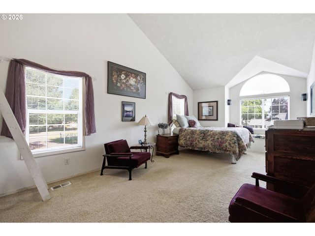 32663 Se PROCTOR St, Gresham, OR 97080
