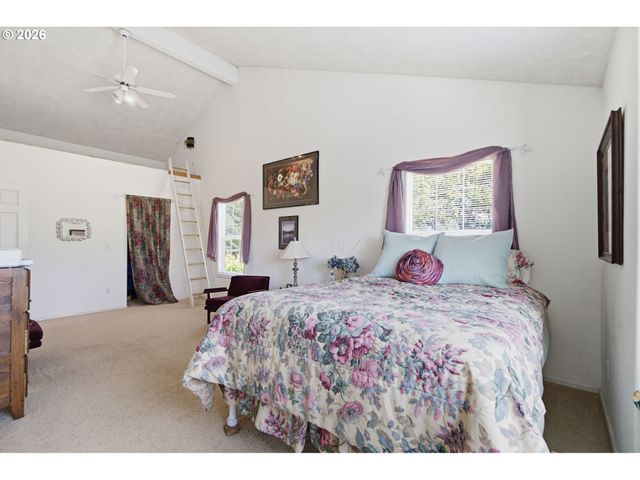 32663 Se PROCTOR St, Gresham, OR 97080