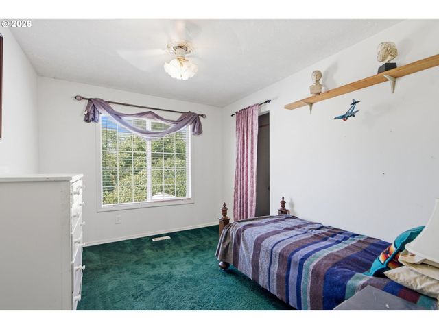 32663 Se PROCTOR St, Gresham, OR 97080