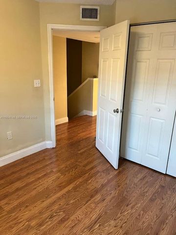 2891 NE 185th St 1006, Aventura, FL 33180