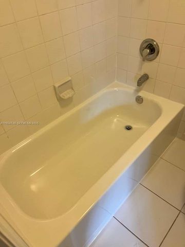 2891 NE 185th St 1006, Aventura, FL 33180