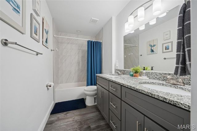 384 Peffer Lane, Fenton, MO 63026