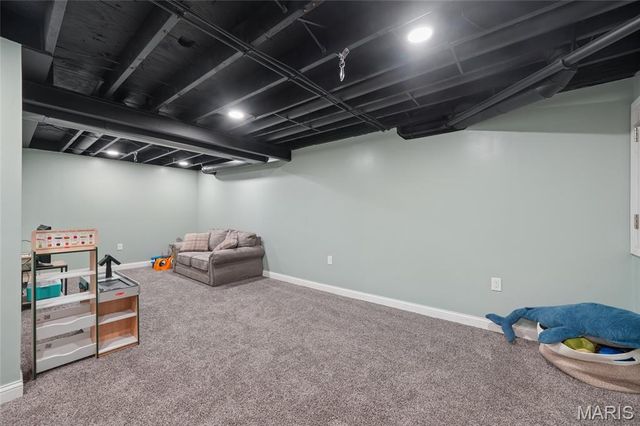 384 Peffer Lane, Fenton, MO 63026