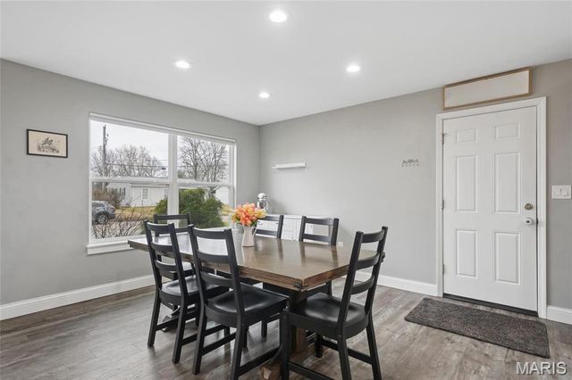 384 Peffer Lane, Fenton, MO 63026