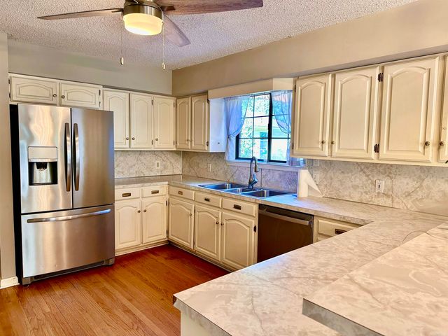 426 Mills Park Road, Bryant, AR 72022
