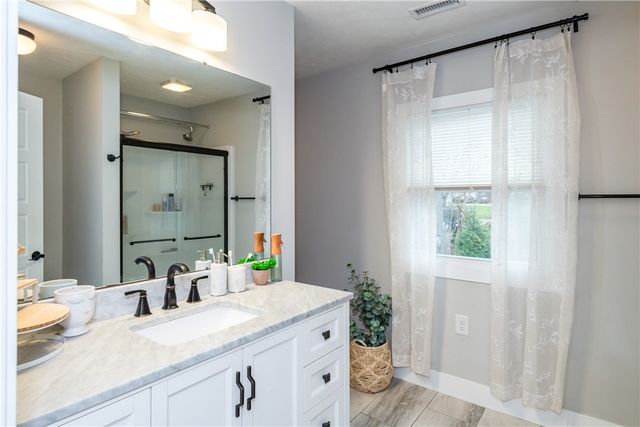 2048 Van Oss Drive, Beavercreek, OH 45431