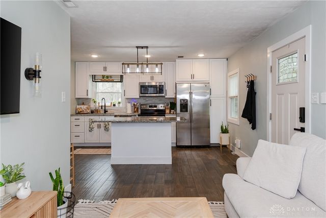 2048 Van Oss Drive, Beavercreek, OH 45431