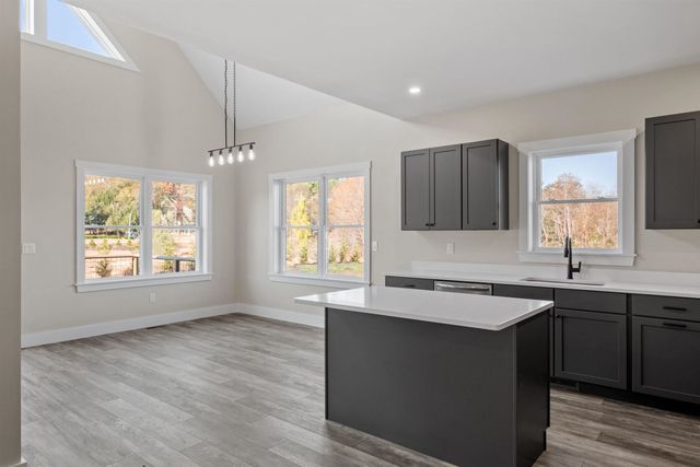 14 Melina's Way, Thornton, NH 03285